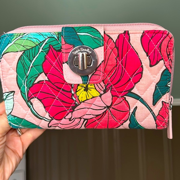Vera Bradley Handbags - Vera Bradley floral wallet.